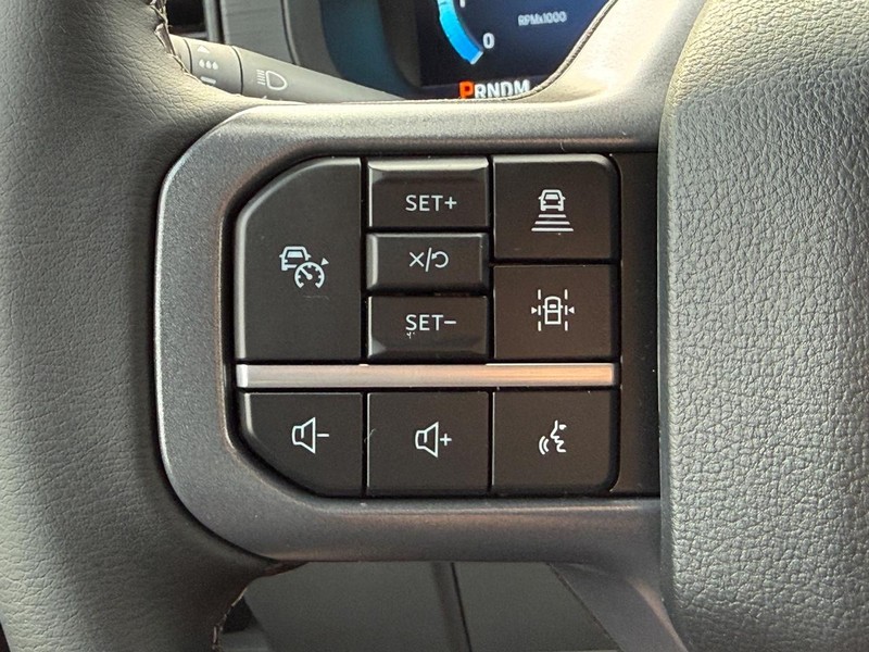 Ford F-150 Vehicle Full-screen Gallery Image 8