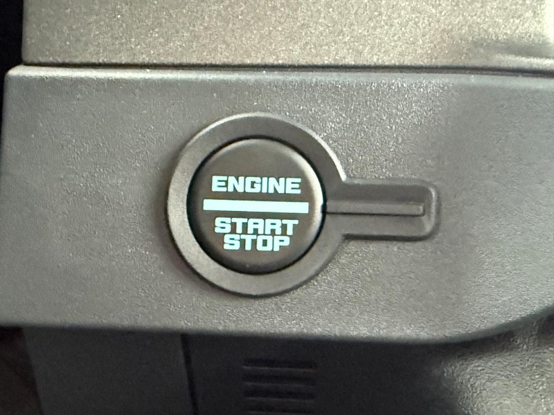 Ford Bronco Vehicle Full-screen Gallery Image 10