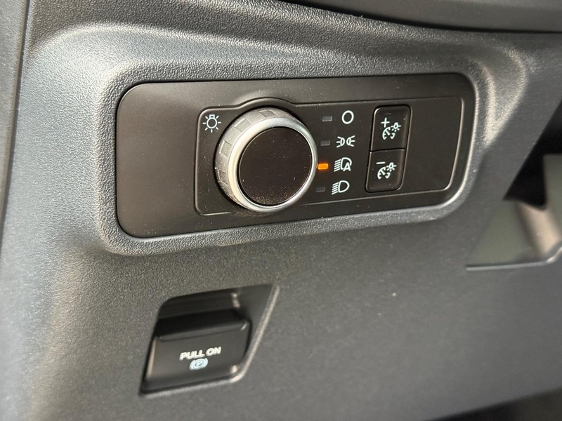 Ford Bronco Vehicle Full-screen Gallery Image 16