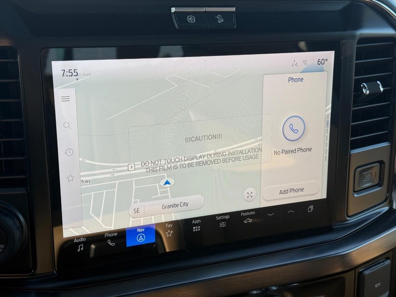 Ford Super Duty F-250 SRW Vehicle Full-screen Gallery Image 13