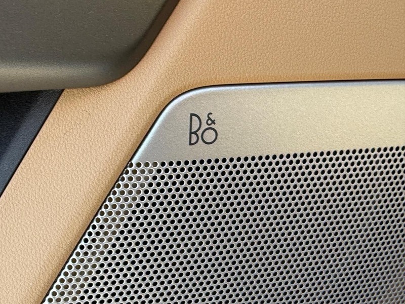 Ford Super Duty F-250 SRW Vehicle Full-screen Gallery Image 19