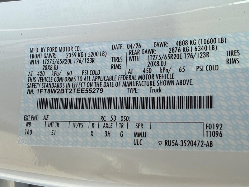 Ford Super Duty F-250 SRW Vehicle Full-screen Gallery Image 22