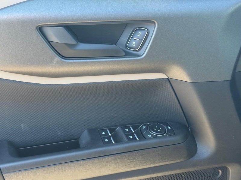 Ford Bronco Sport Vehicle Full-screen Gallery Image 16