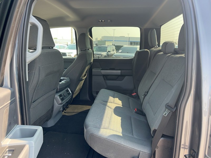 Ford F-150 Vehicle Full-screen Gallery Image 10