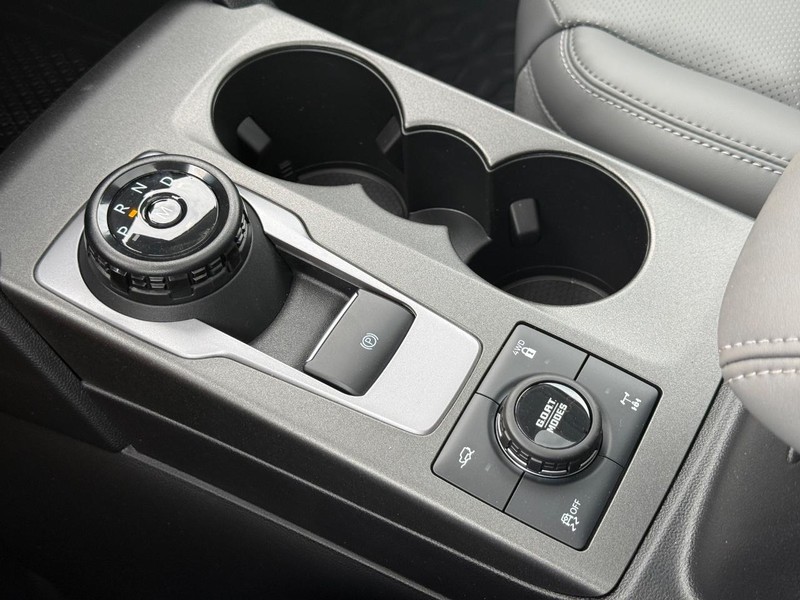 Ford Bronco Sport Vehicle Full-screen Gallery Image 14