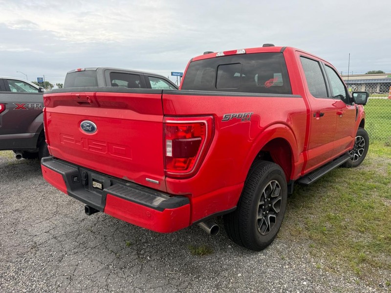 Ford F-150 Vehicle Full-screen Gallery Image 4