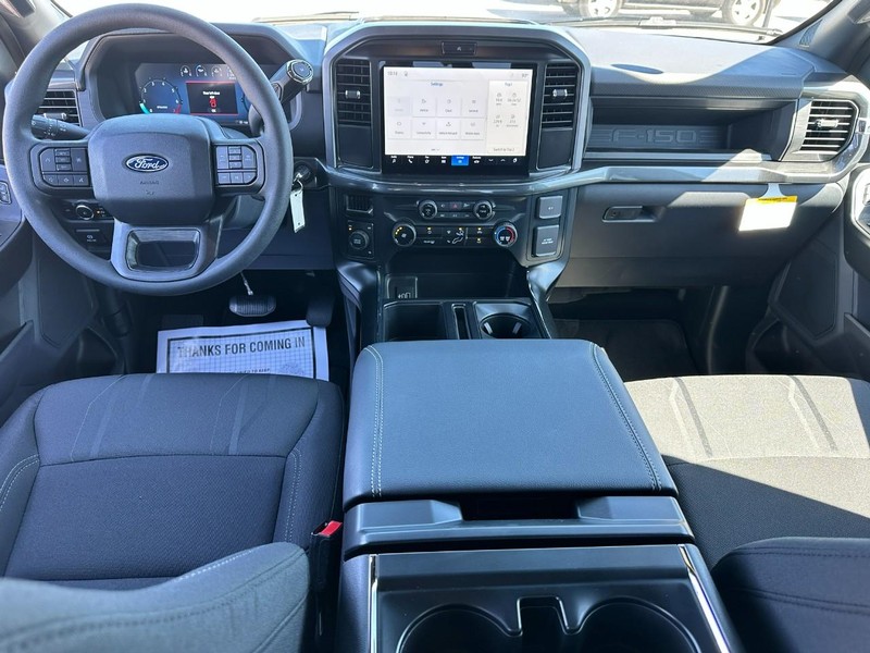 Ford F-150 Vehicle Full-screen Gallery Image 5