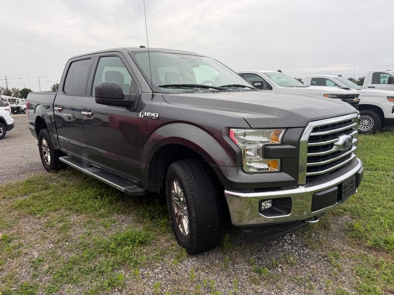Ford F-150 Vehicle Full-screen Gallery Image 5