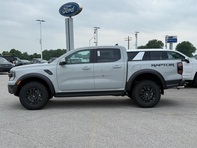 Ford Ranger Vehicle Full-screen Gallery Image 2