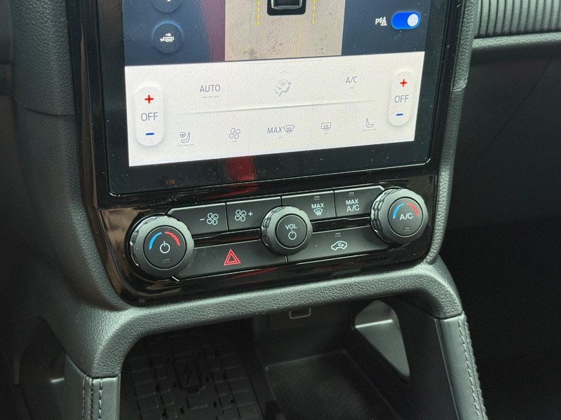 Ford Ranger Vehicle Full-screen Gallery Image 13