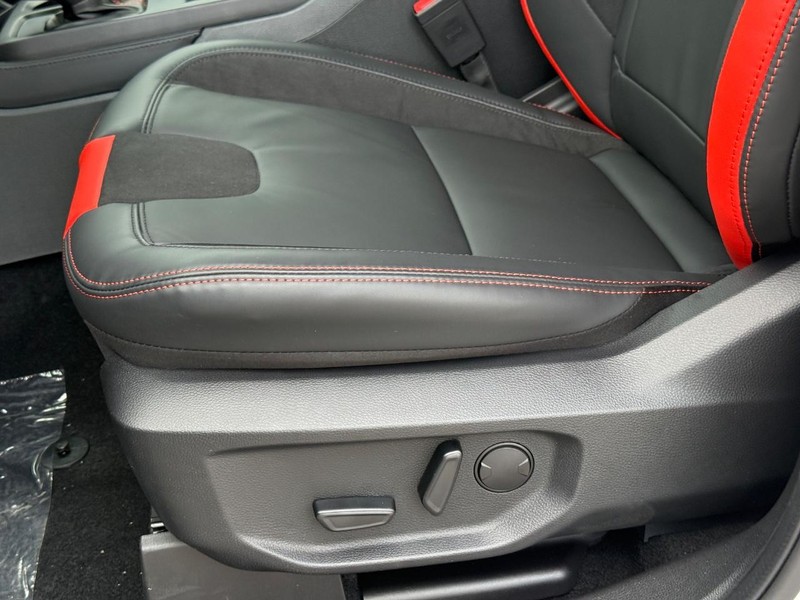 Ford Ranger Vehicle Full-screen Gallery Image 18