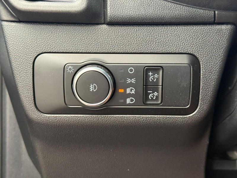 Ford Bronco Sport Vehicle Full-screen Gallery Image 15