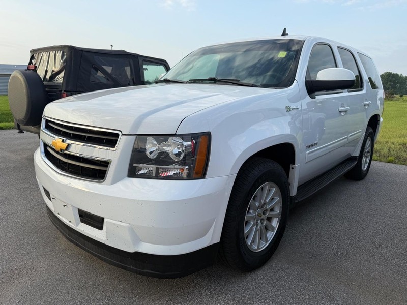 Chevrolet Tahoe Hybrid Vehicle Full-screen Gallery Image 4