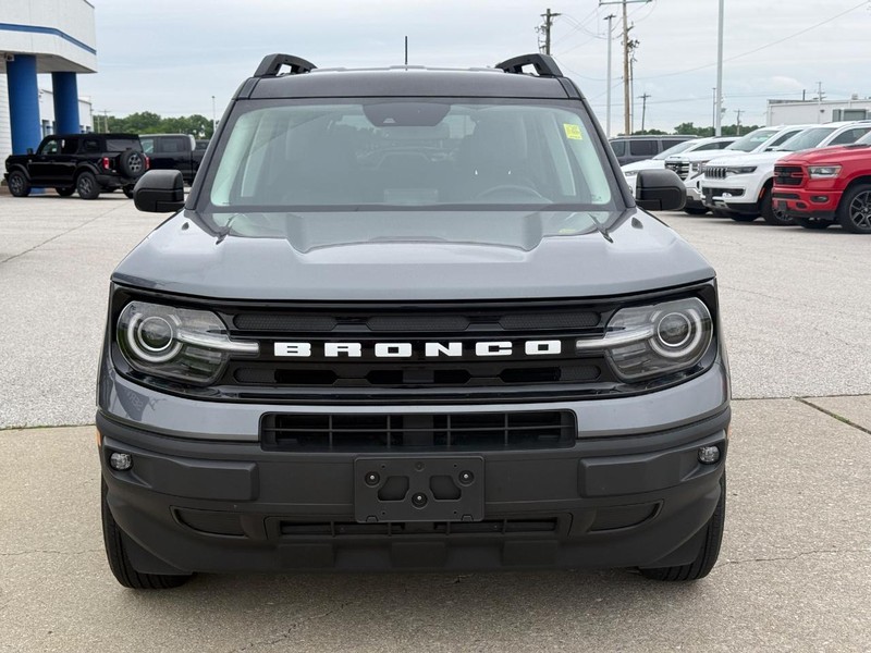 Ford Bronco Sport Vehicle Full-screen Gallery Image 09