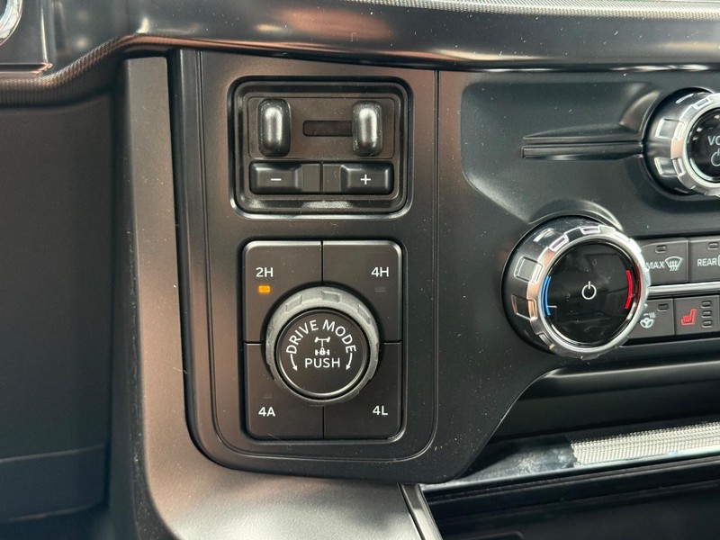 Ford F-150 Vehicle Full-screen Gallery Image 13