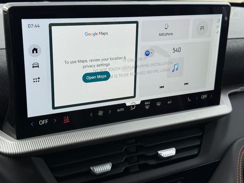 Ford Explorer Vehicle Full-screen Gallery Image 14