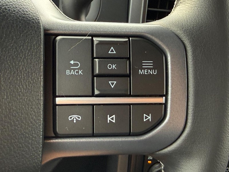 Ford F-150 Vehicle Full-screen Gallery Image 9