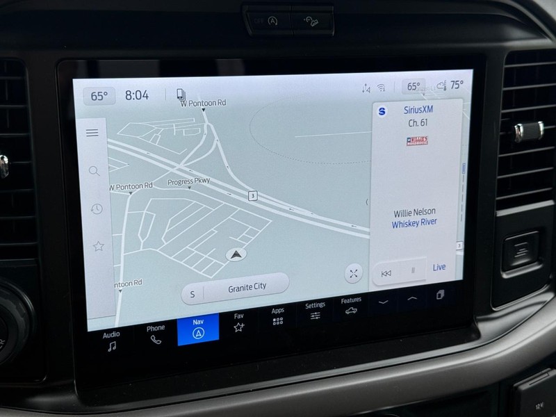 Ford F-150 Vehicle Full-screen Gallery Image 11