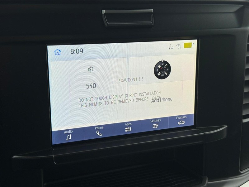 Ford Super Duty F-250 SRW Vehicle Full-screen Gallery Image 10