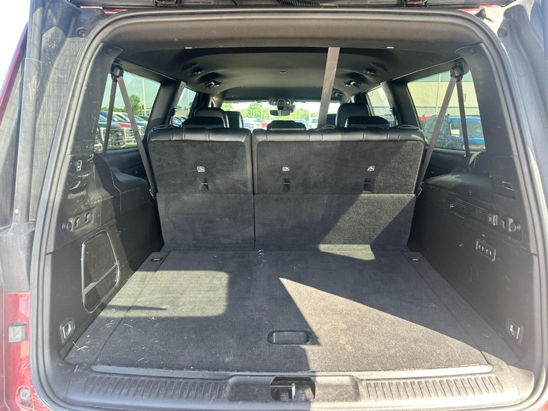 Jeep Wagoneer L Vehicle Full-screen Gallery Image 5