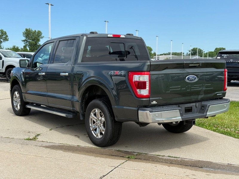 Ford F-150 Vehicle Full-screen Gallery Image 3