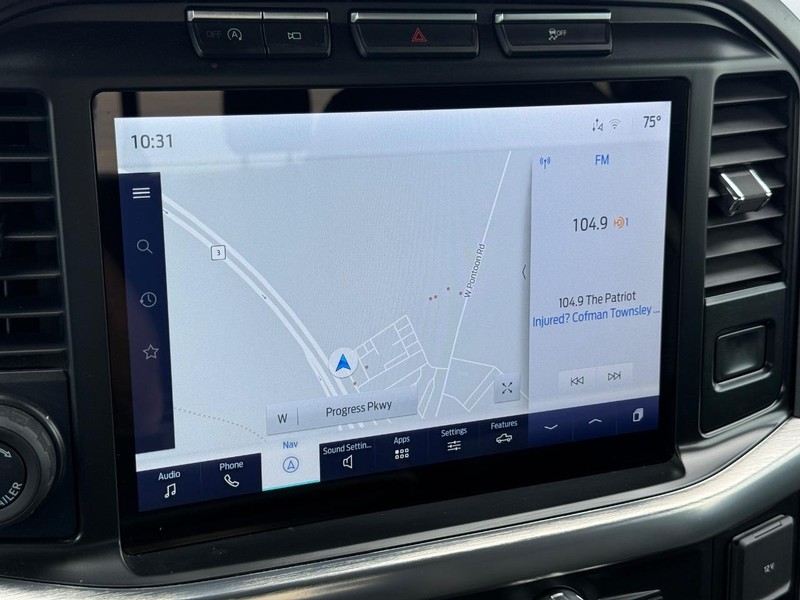 Ford F-150 Vehicle Full-screen Gallery Image 16