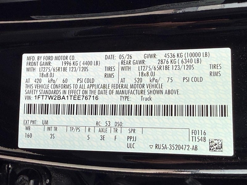 Ford Super Duty F-250 SRW Vehicle Full-screen Gallery Image 19