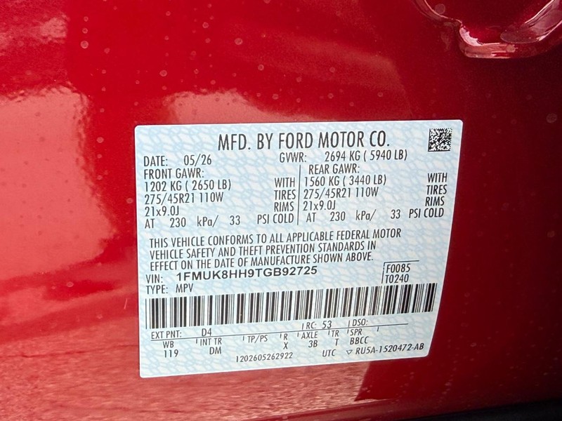 Ford Explorer Vehicle Full-screen Gallery Image 21