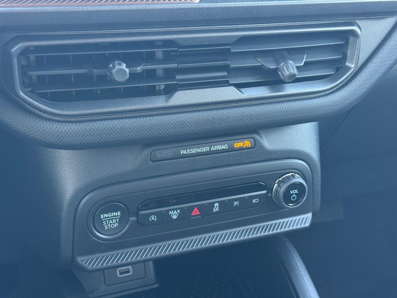 Ford Bronco Sport Vehicle Full-screen Gallery Image 12
