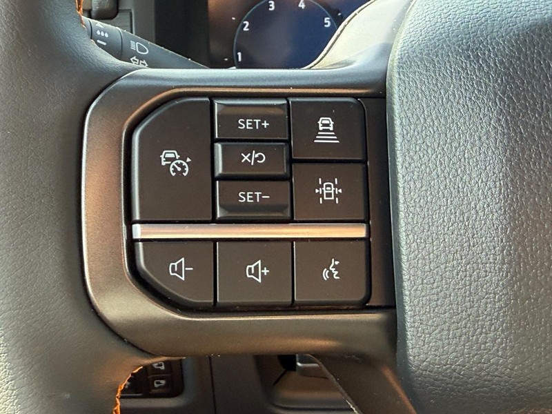 Ford F-150 Vehicle Full-screen Gallery Image 8