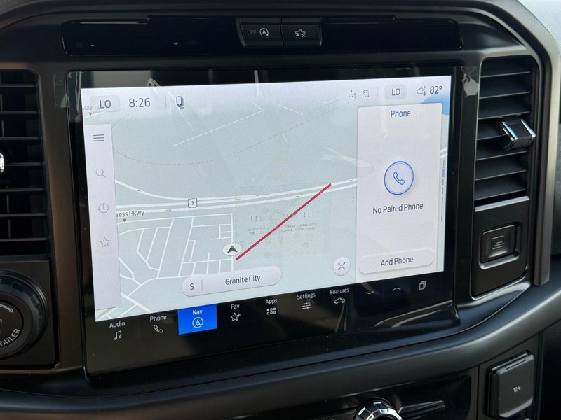 Ford F-150 Vehicle Full-screen Gallery Image 11