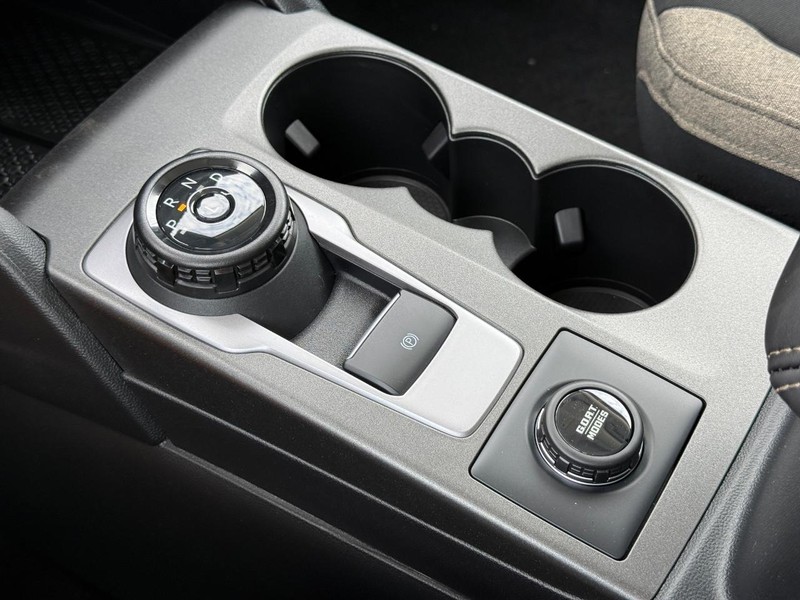 Ford Bronco Sport Vehicle Full-screen Gallery Image 14