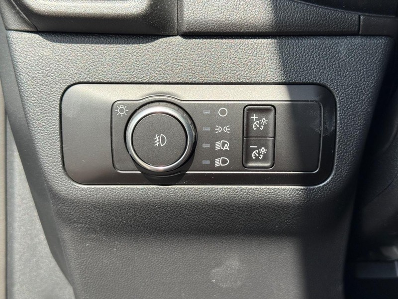 Ford Bronco Sport Vehicle Full-screen Gallery Image 16