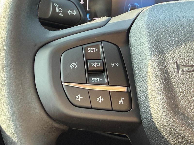 Ford Ranger Vehicle Full-screen Gallery Image 8