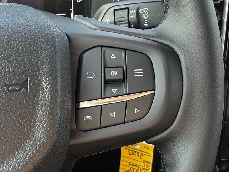 Ford Ranger Vehicle Full-screen Gallery Image 9
