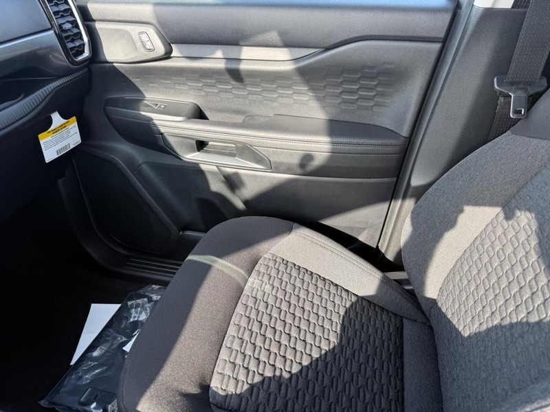 Ford Ranger Vehicle Full-screen Gallery Image 15