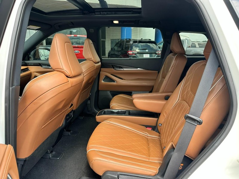 INFINITI QX60 Vehicle Full-screen Gallery Image 10