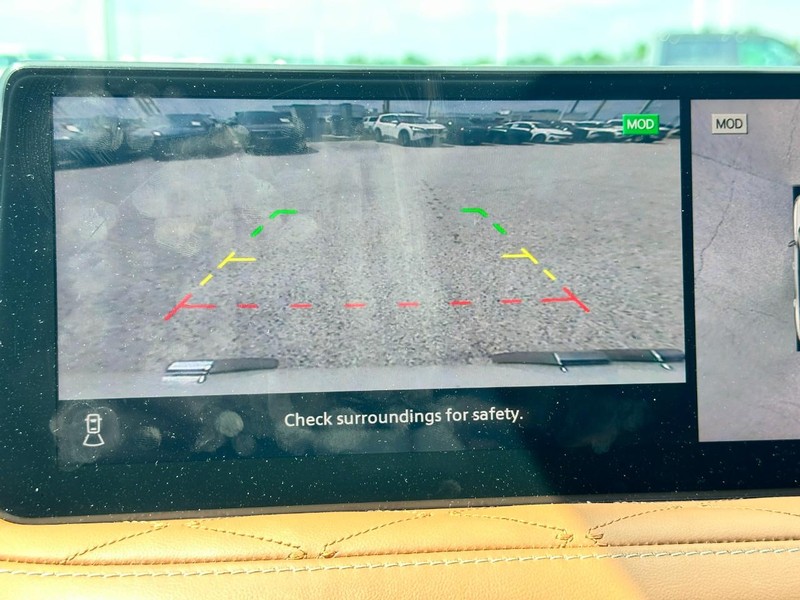 INFINITI QX60 Vehicle Full-screen Gallery Image 27