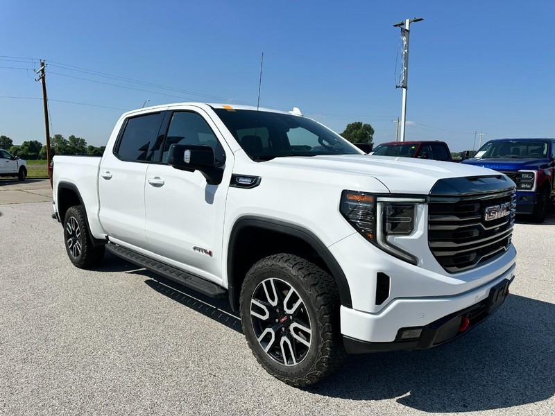 GMC Sierra 1500 Vehicle Full-screen Gallery Image 8