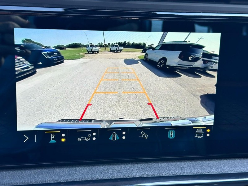 GMC Sierra 1500 Vehicle Full-screen Gallery Image 24