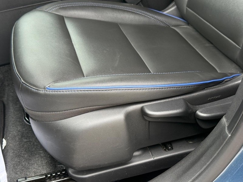 Buick Envista Vehicle Full-screen Gallery Image 24