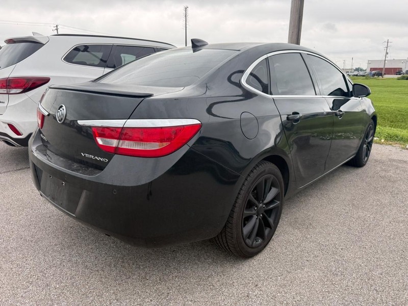 Buick Verano Vehicle Full-screen Gallery Image 03