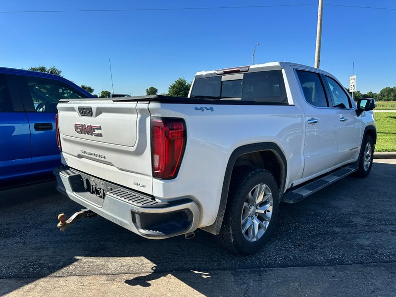 GMC Sierra 1500 Vehicle Full-screen Gallery Image 3