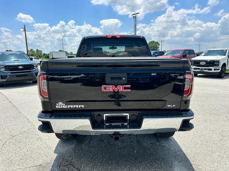 GMC Sierra 1500 Vehicle Full-screen Gallery Image 4