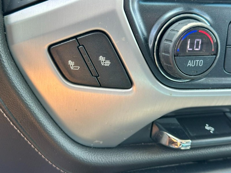 GMC Sierra 1500 Vehicle Full-screen Gallery Image 21