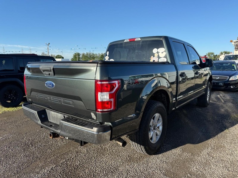 Ford F-150 Vehicle Full-screen Gallery Image 4