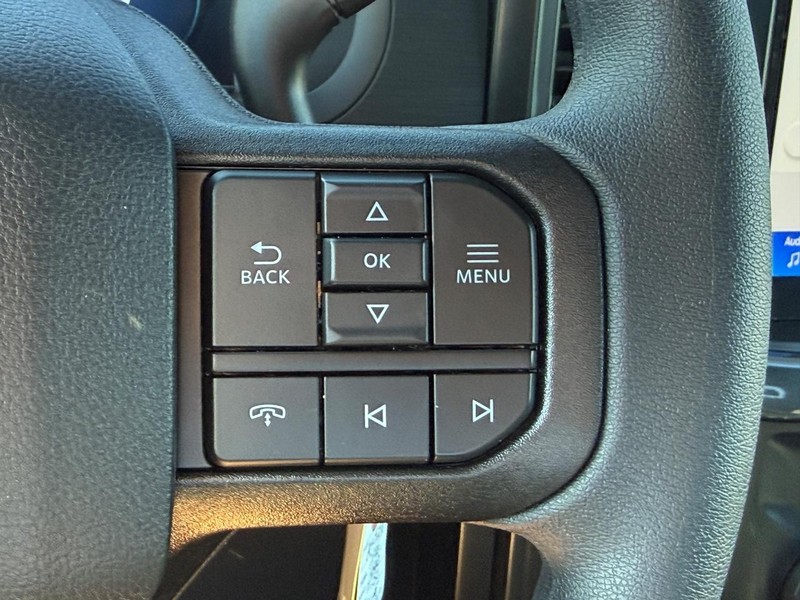 Ford F-150 Vehicle Full-screen Gallery Image 9