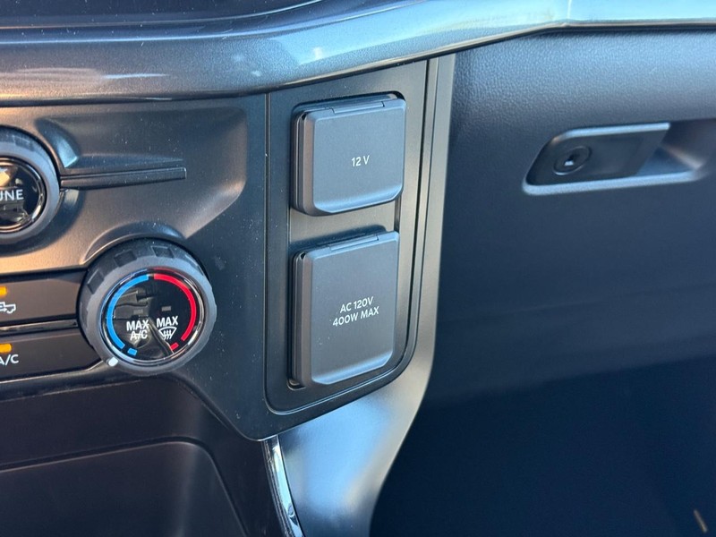 Ford F-150 Vehicle Full-screen Gallery Image 14