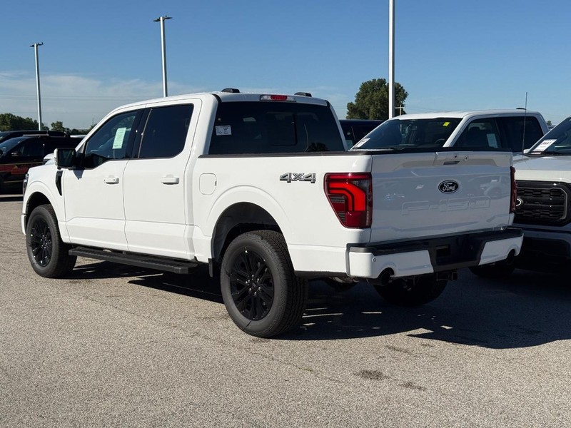 Ford F-150 Vehicle Full-screen Gallery Image 3