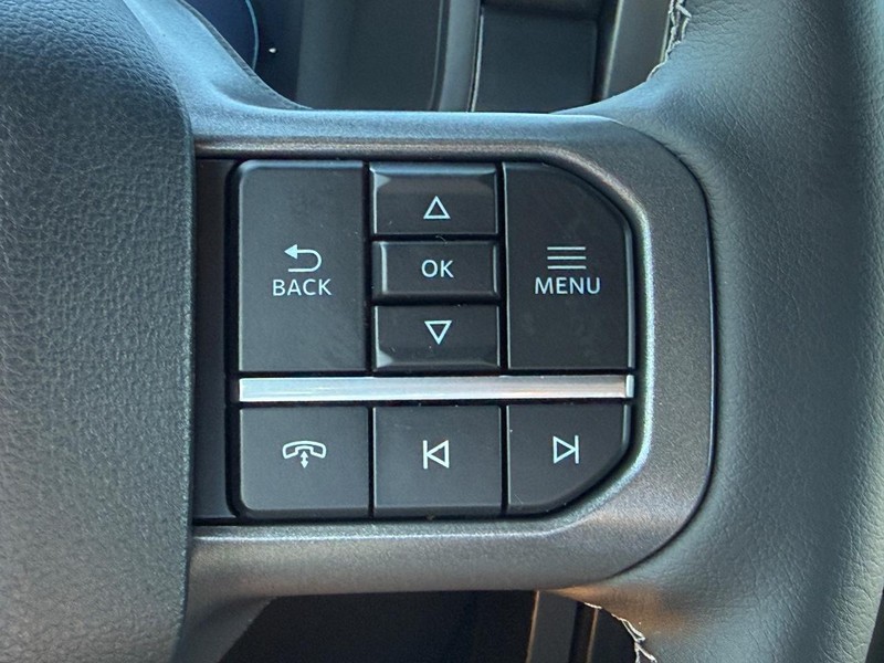 Ford F-150 Vehicle Full-screen Gallery Image 9